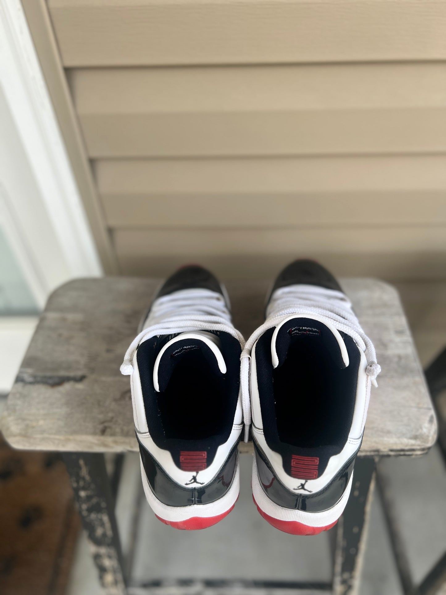 Nike Jordan 11 Retro lows Concrete size 9.5