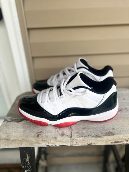 Nike Jordan 11 Retro lows Concrete size 9.5