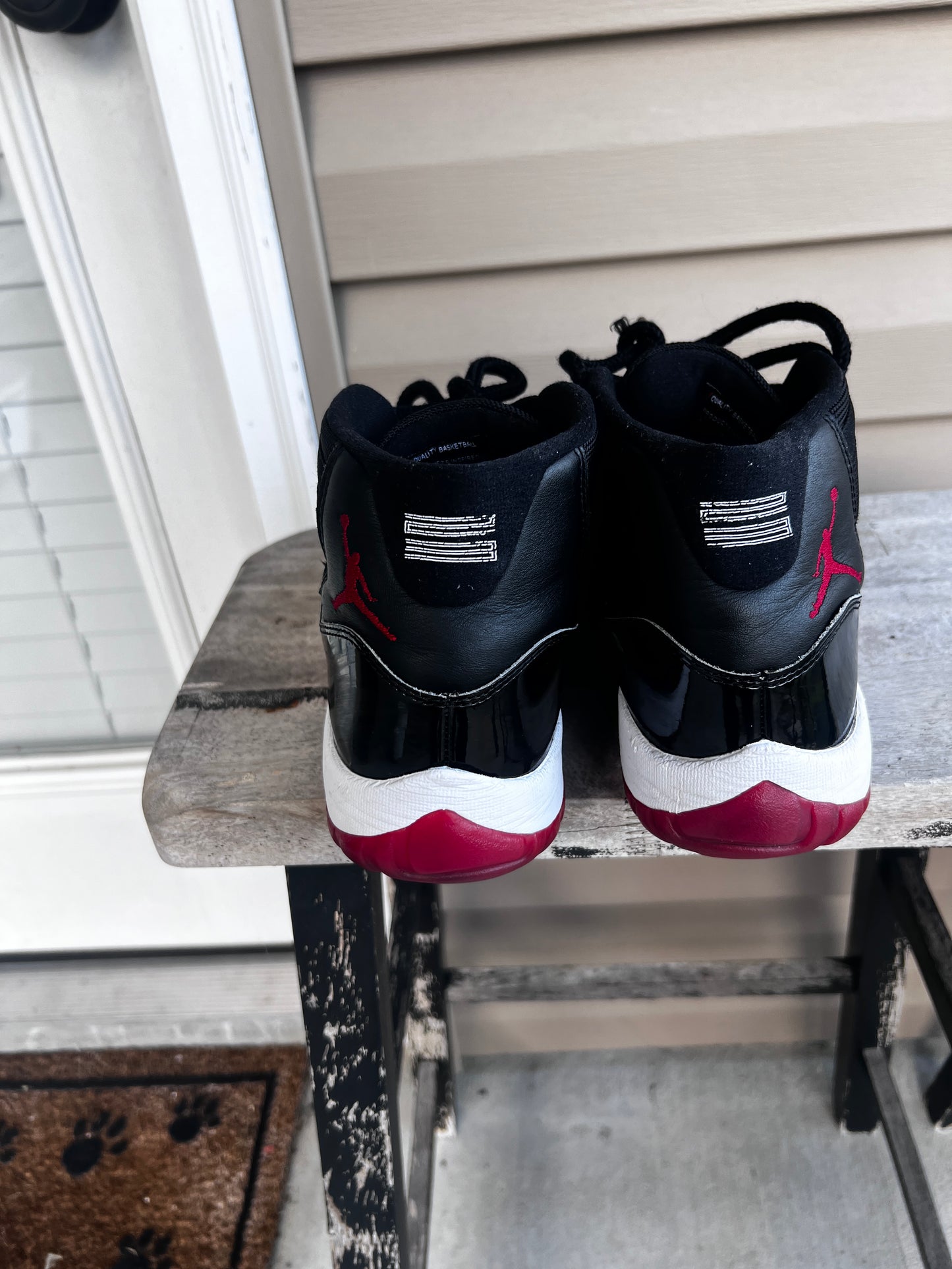Jordan 11 retro bred 9.5